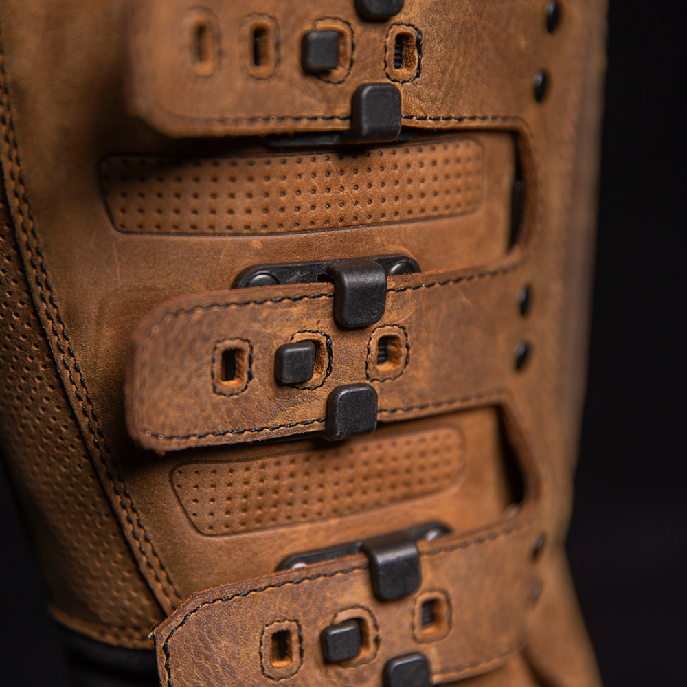 ICON Elsinore 2 Boots